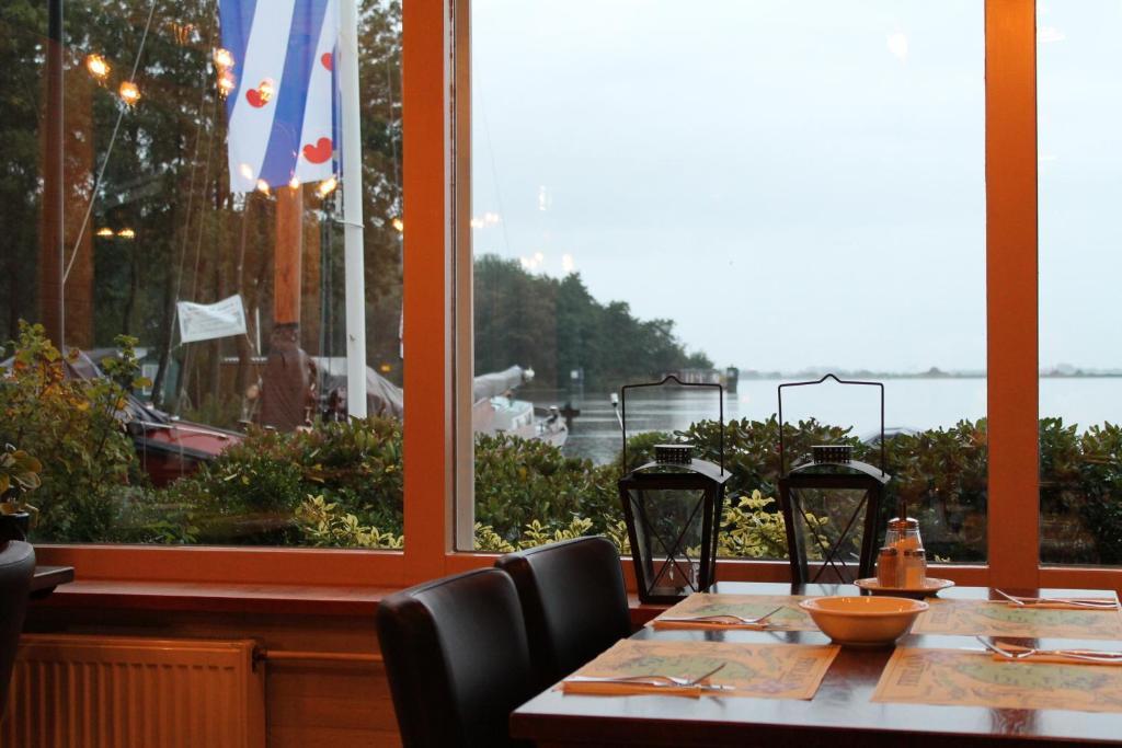 Hotel Restaurant Ie Sicht De Veenhoop Exterior foto